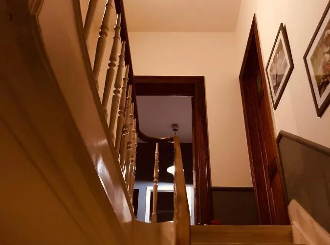 לינה וארוחת בוקר La Mosane 3*